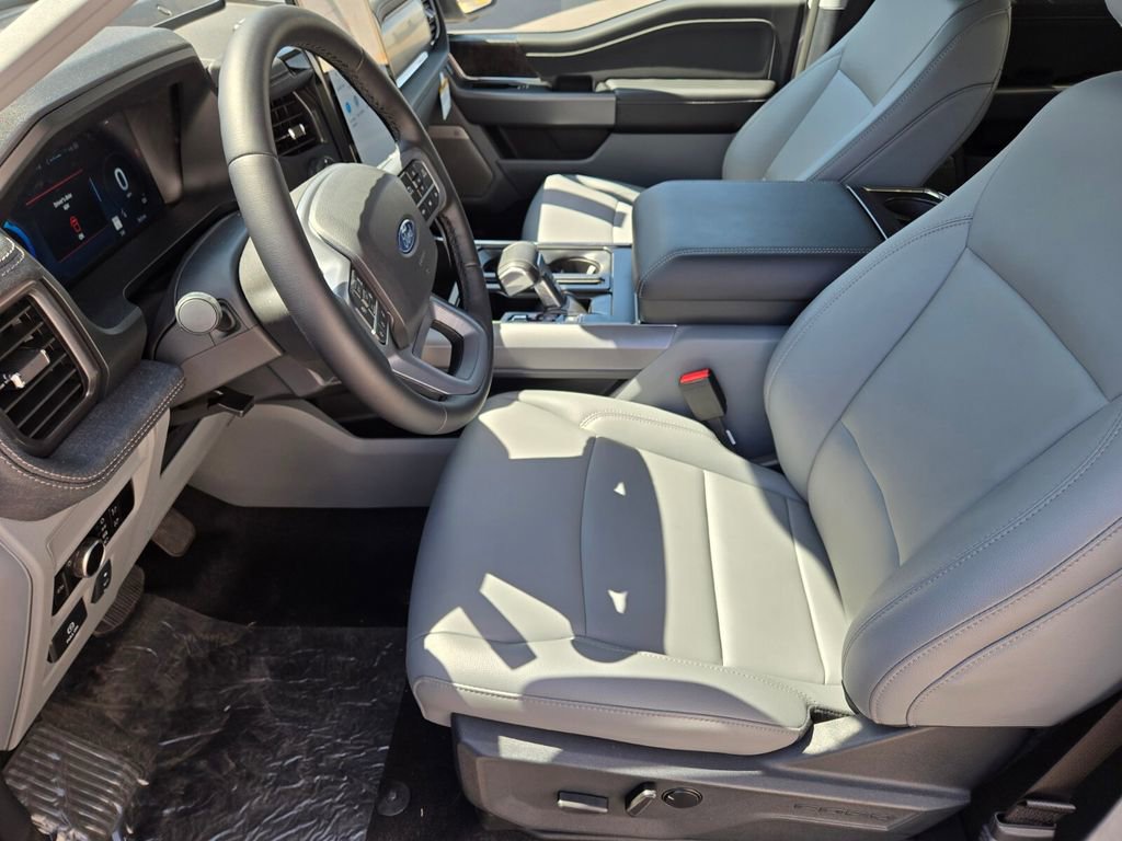 New 2025 Ford F150 Lightning Flash AWD/4WD image 9