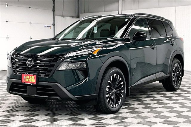 New 2026 Nissan Rogue Dark Armor image 2
