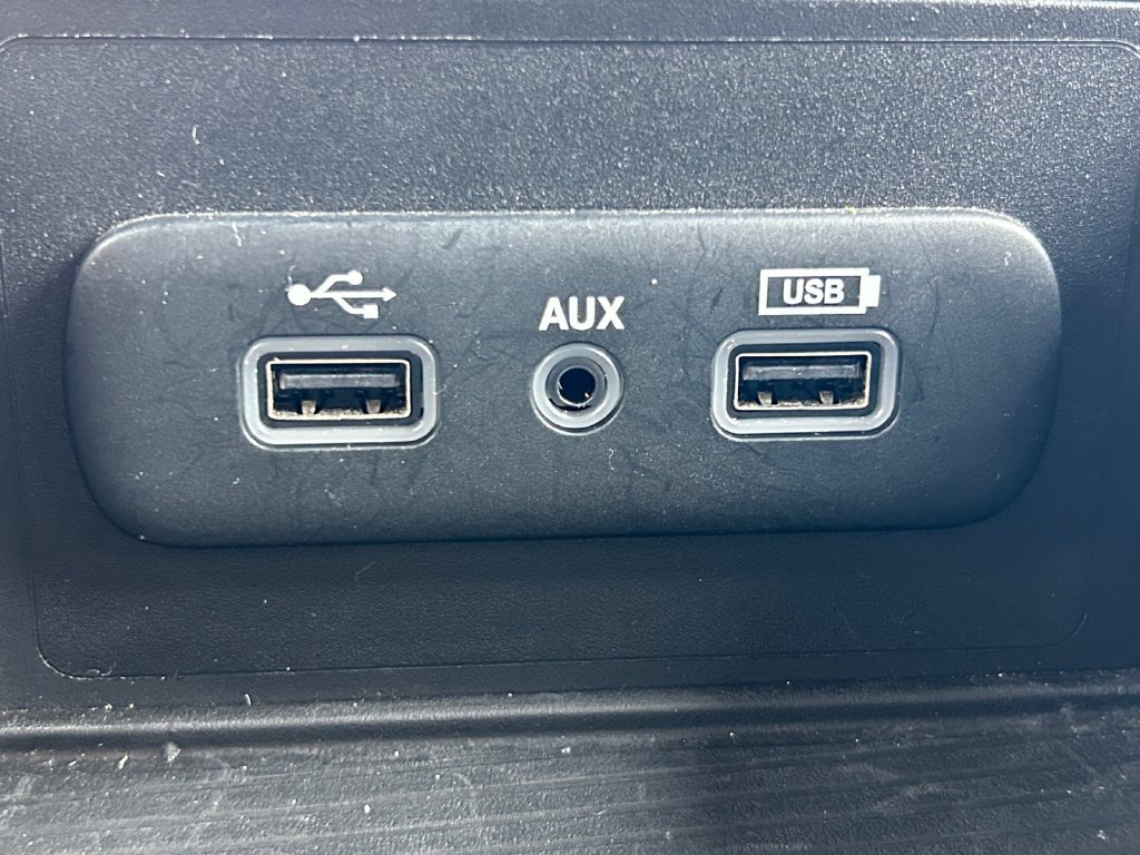 Used 2024 RAM 1500 Warlock AWD/4WD image 24
