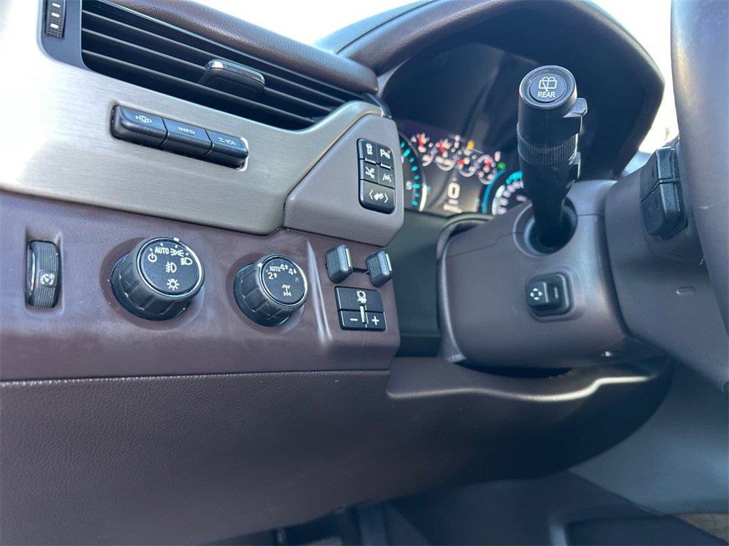 Used 2019 GMC Yukon XL Denali w/ Denali Ultimate Package image 38