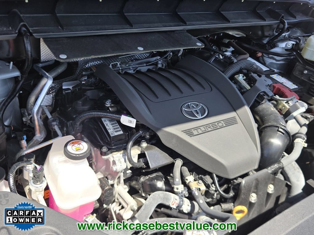 Used 2023 Toyota Highlander XLE FWD image 21