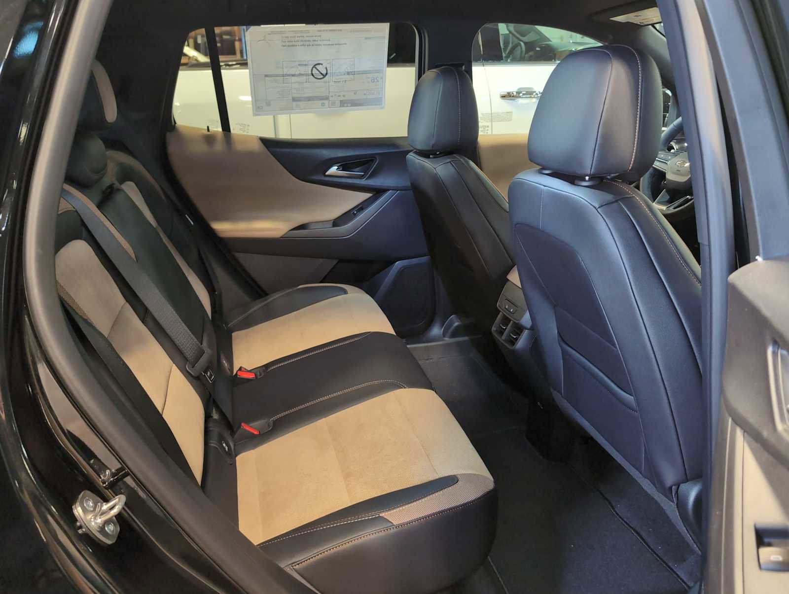 New 2026 Chevrolet Equinox ACTIV w/ Convenience Package III image 26