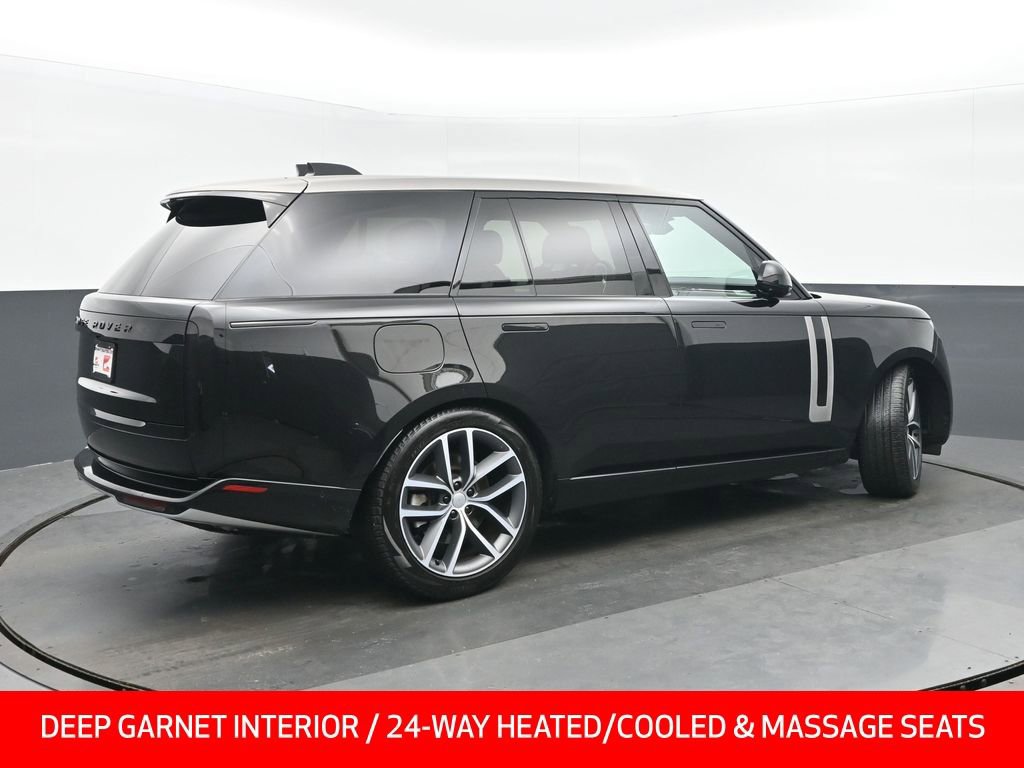 Used 2024 Land Rover Range Rover SE image 3