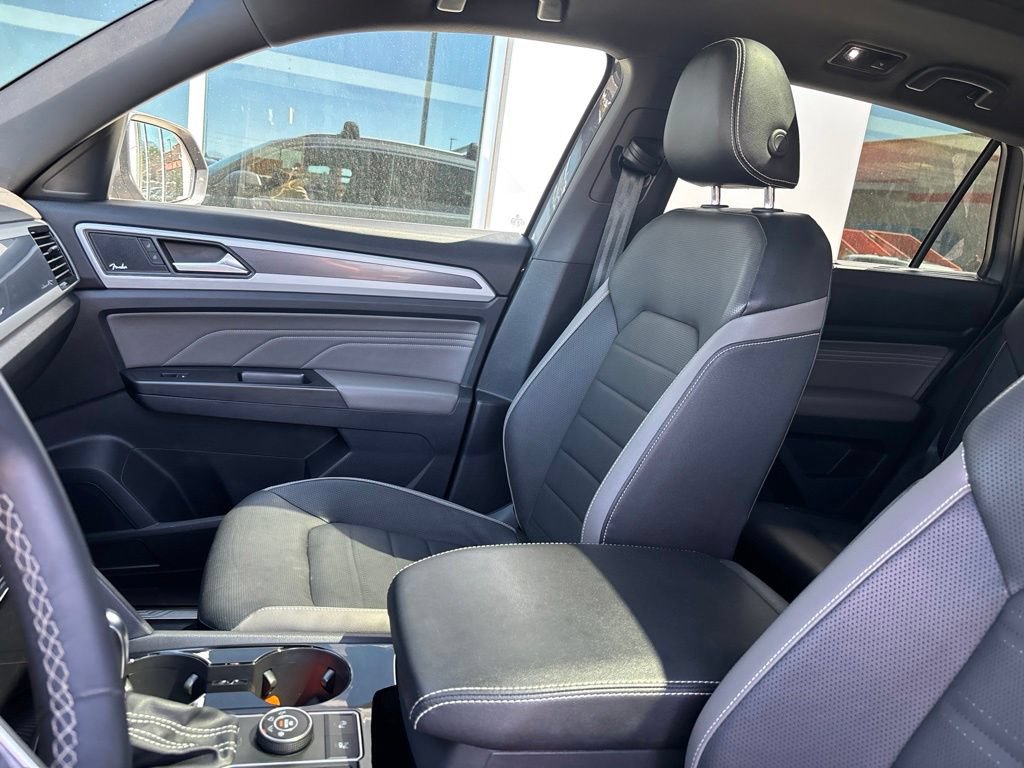 Used 2021 Volkswagen Atlas Cross Sport SEL Premium AWD/4WD image 14