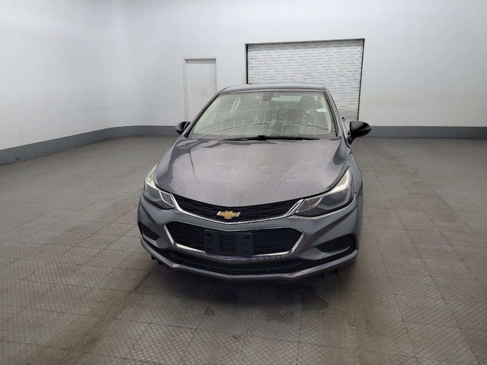Used 2018 Chevrolet Cruze LT FWD image 15