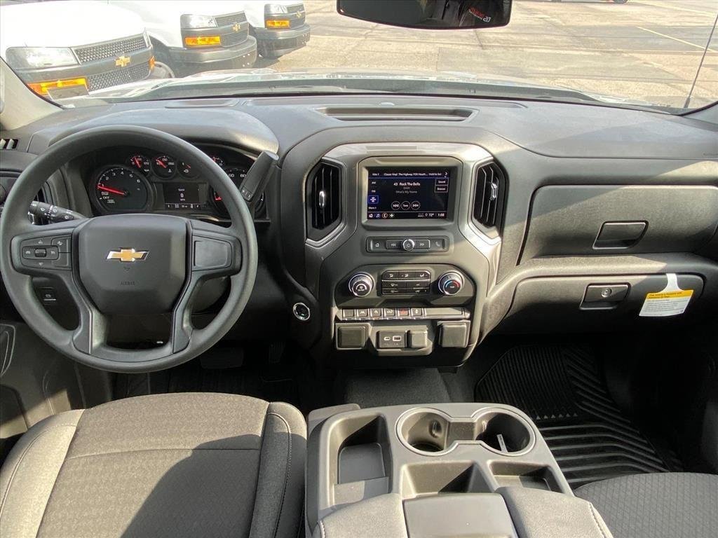 New 2026 Chevrolet Silverado 1500 Custom w/ Turbomax Blackout Package AWD/4WD image 12