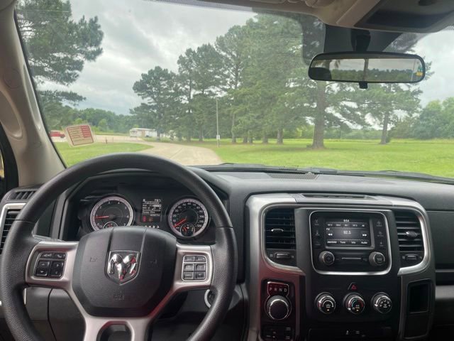 Used 2024 RAM 1500 Classic SLT AWD/4WD image 17
