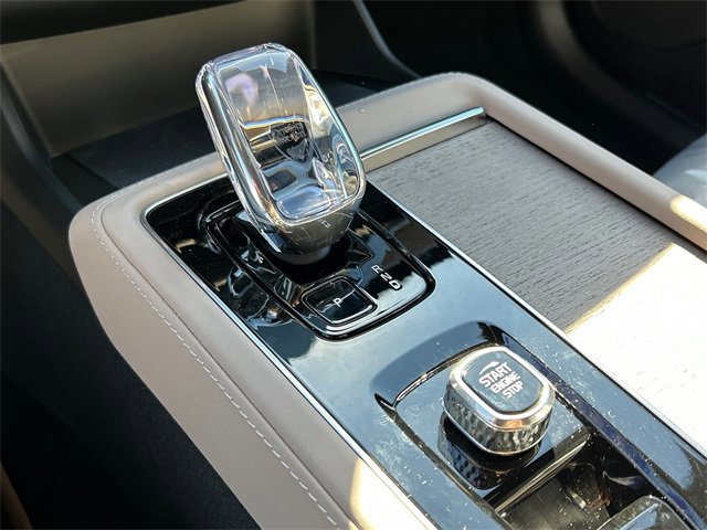 New 2026 Volvo XC90 B6 Ultra image 16