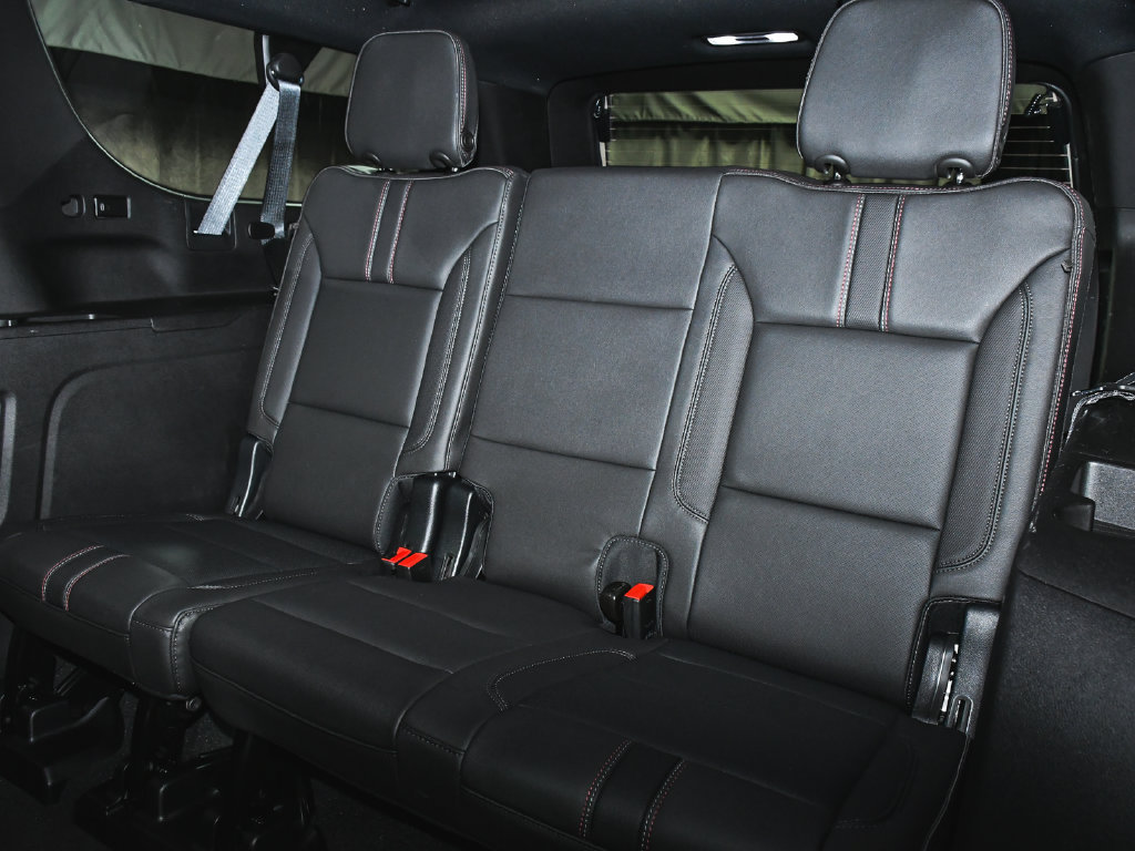 Used 2024 Chevrolet Suburban RST w/ Luxury Package AWD/4WD image 54