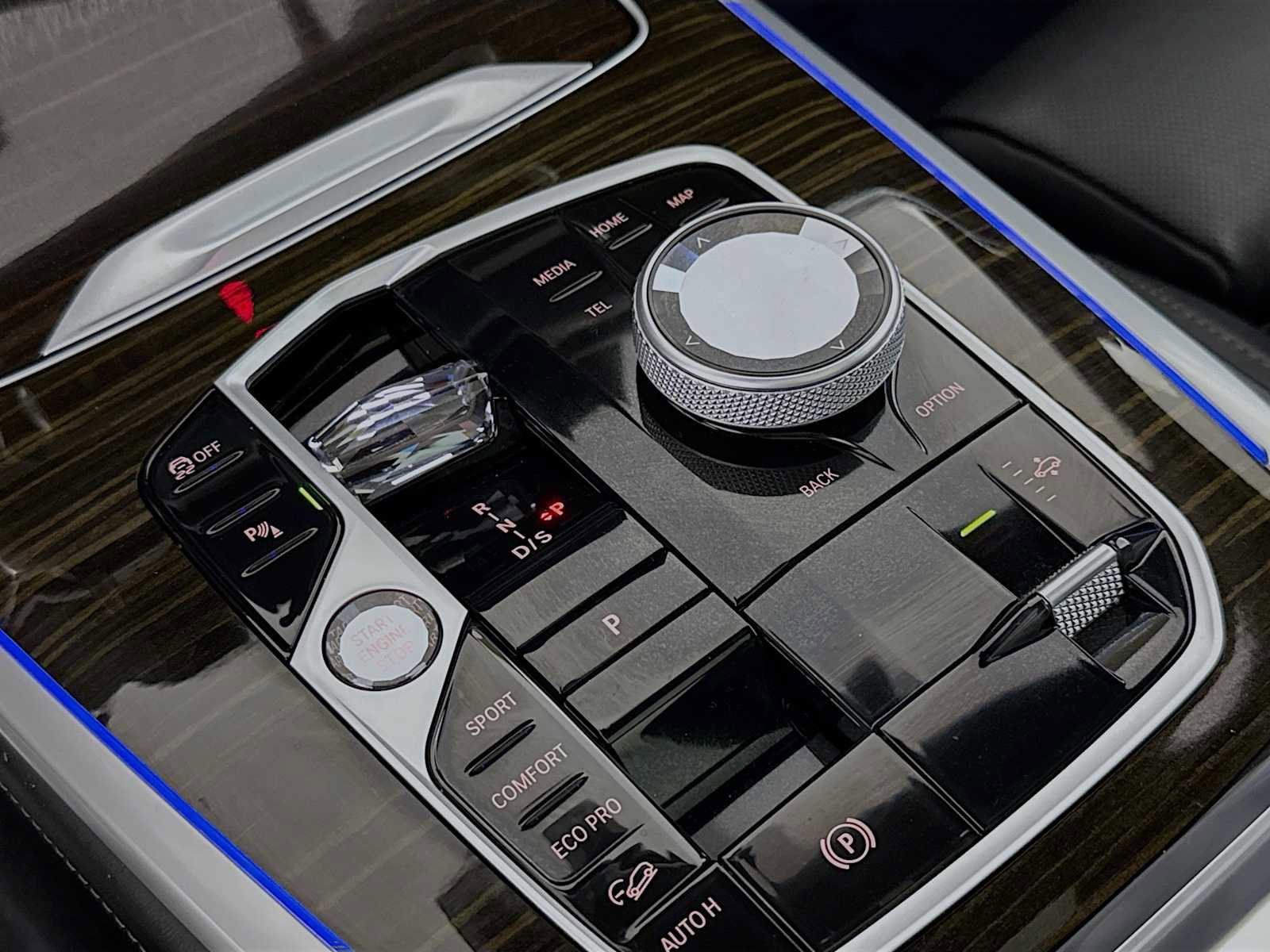 Used 2024 BMW X7 xDrive40i w/ Executive Package image 18