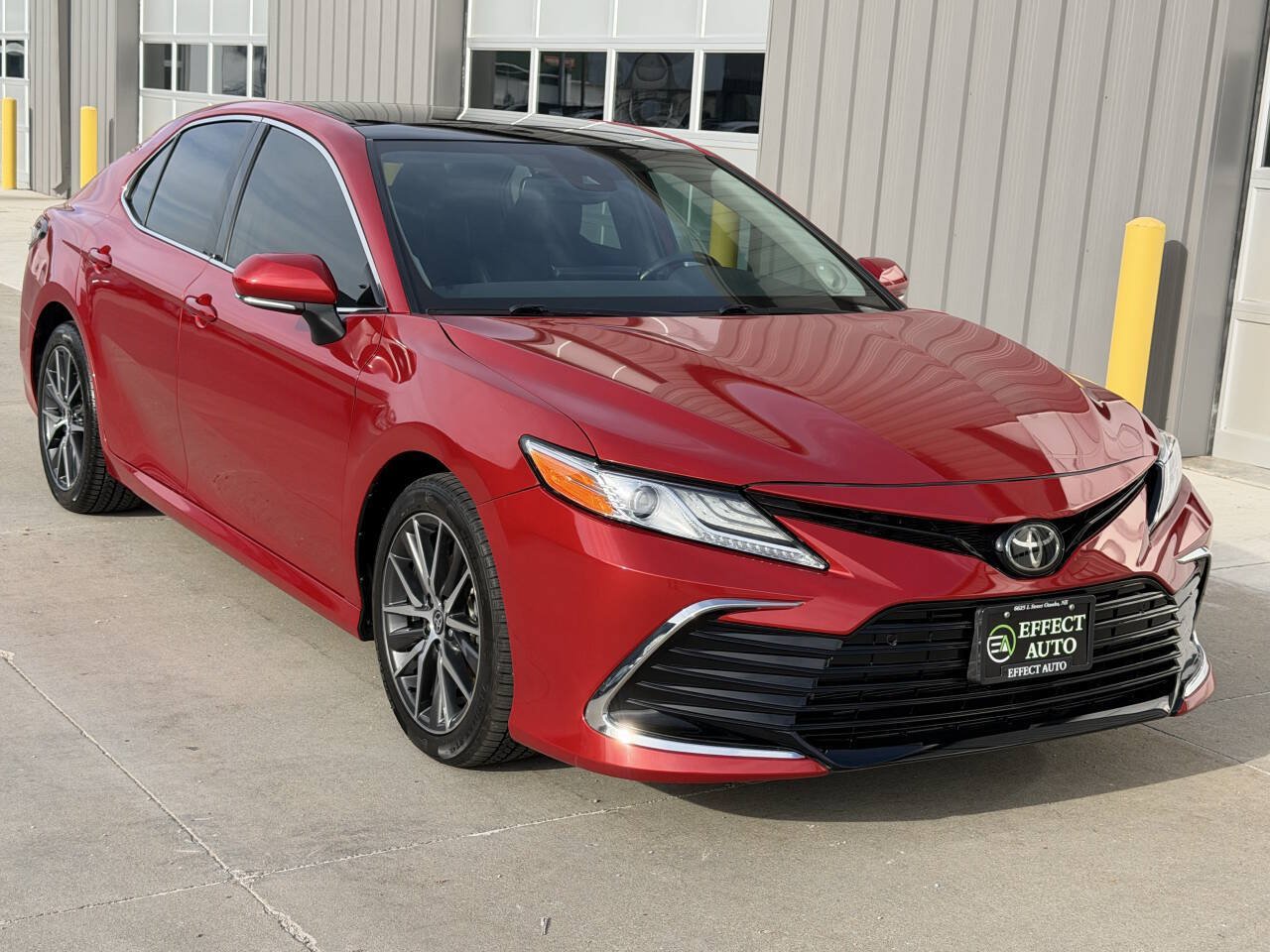 Used 2024 Toyota Camry XLE w/ Navigation Package AWD/4WD image 8