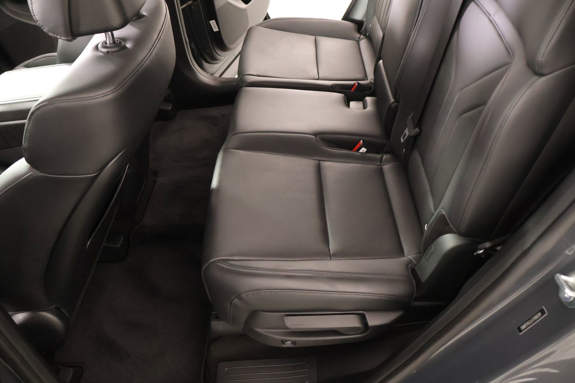 Certified 2026 Hyundai Santa Fe SEL FWD image 11