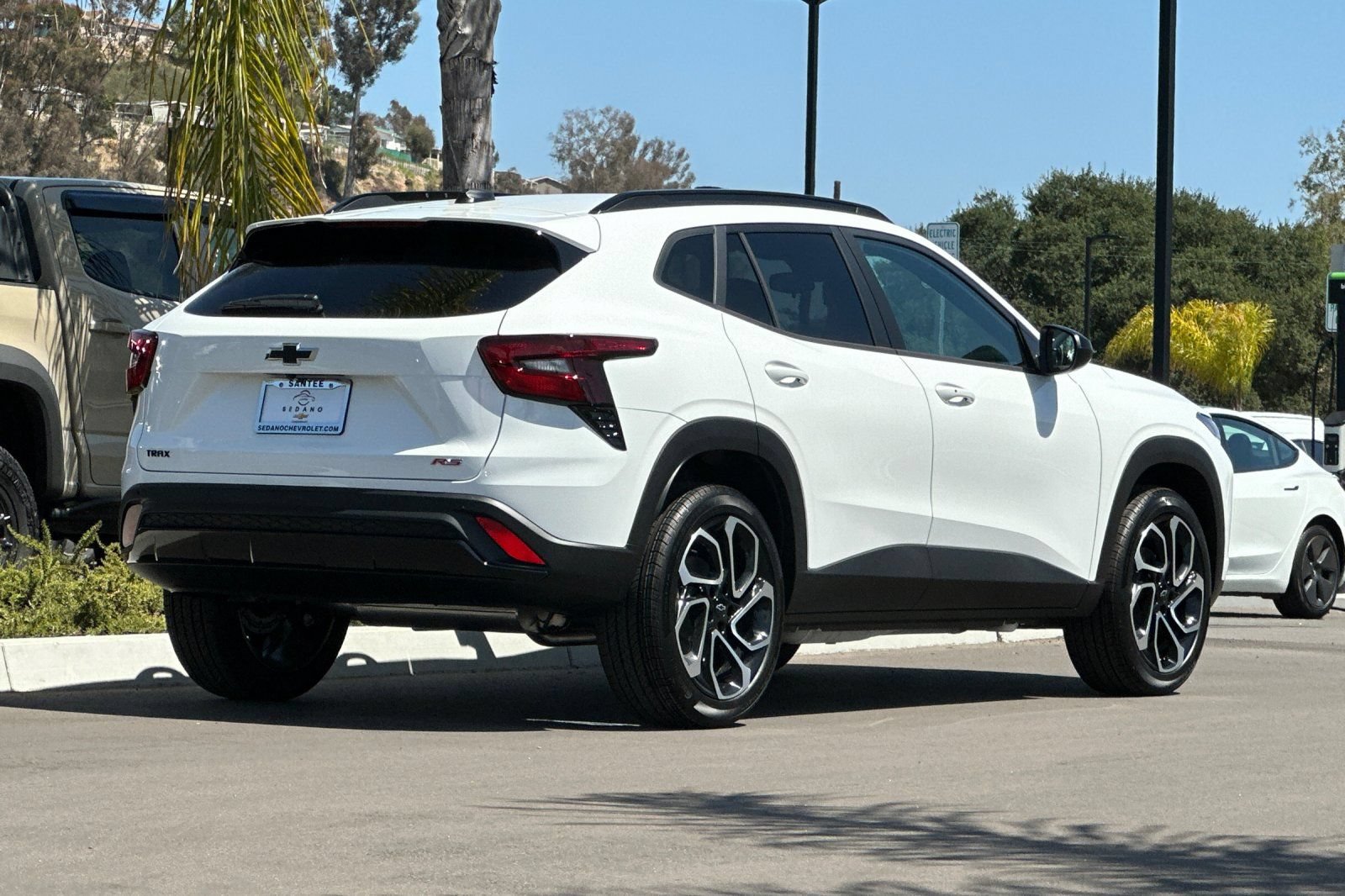 New 2026 Chevrolet Trax RS w/ Driver Confidence Package FWD image 4