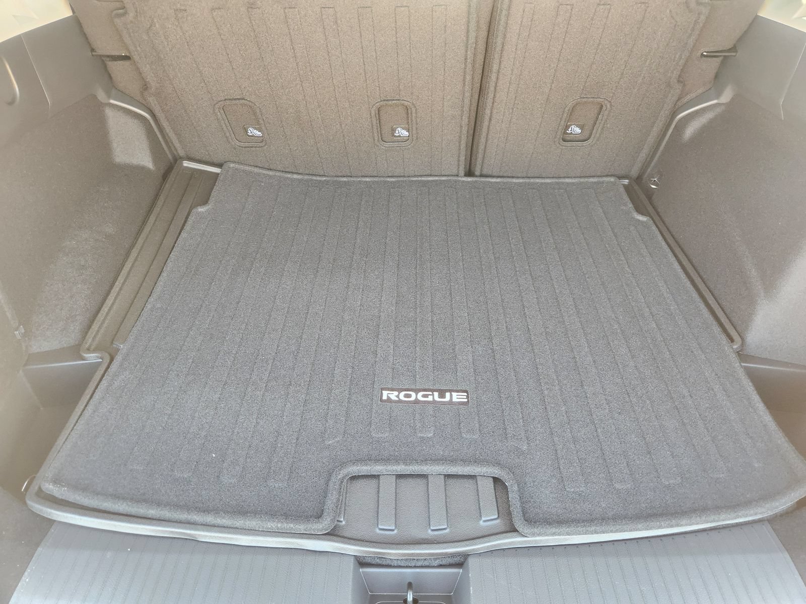 New 2026 Nissan Rogue Dark Armor FWD image 26
