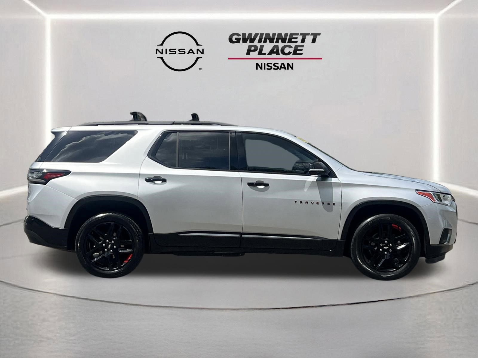 Used 2020 Chevrolet Traverse Premier w/ Redline Edition image 28