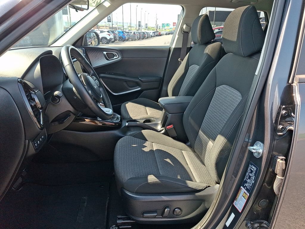 Certified 2023 Kia Soul EX FWD image 13
