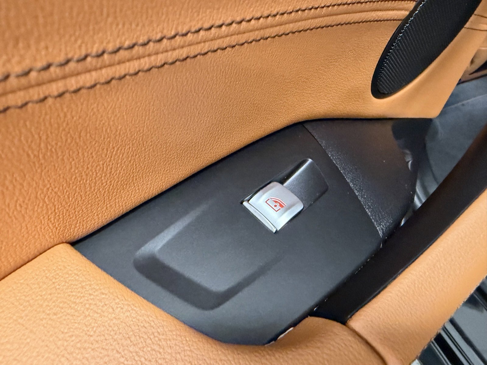 Used 2024 BMW X4 M40i w/ Premium Package image 46