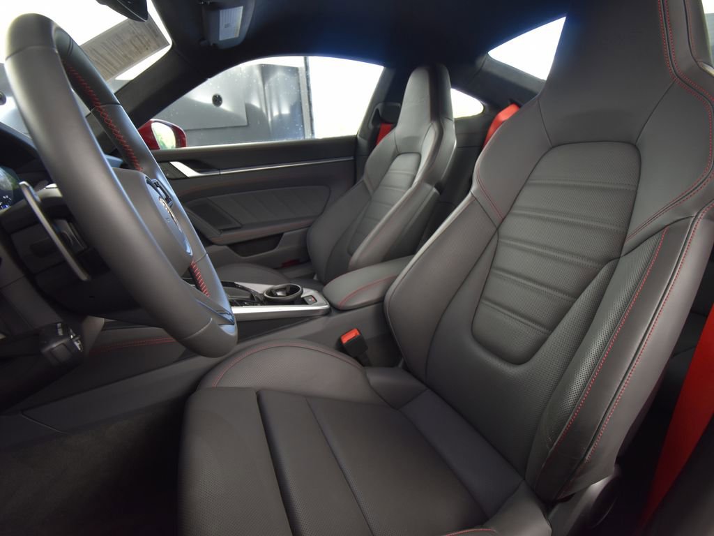 Used 2022 Porsche 911 Turbo S image 5