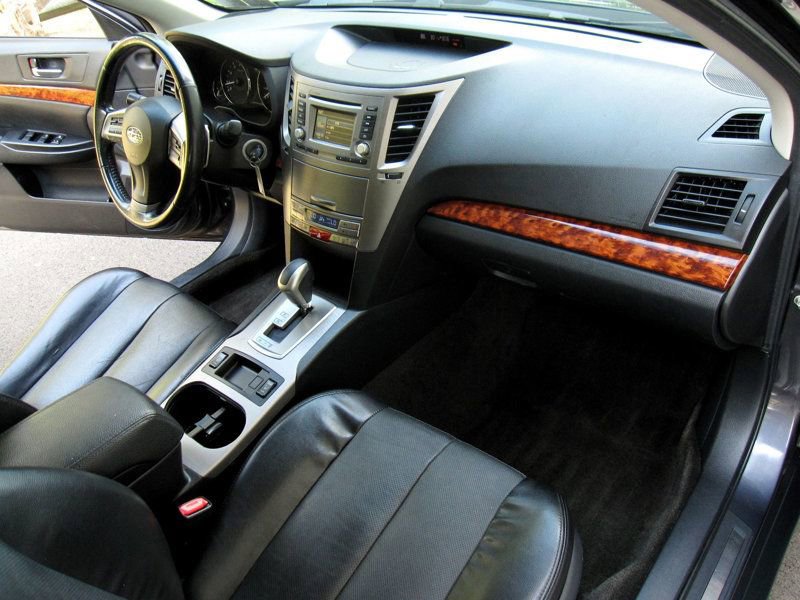 Used 2012 Subaru Outback 2.5i Limited image 19