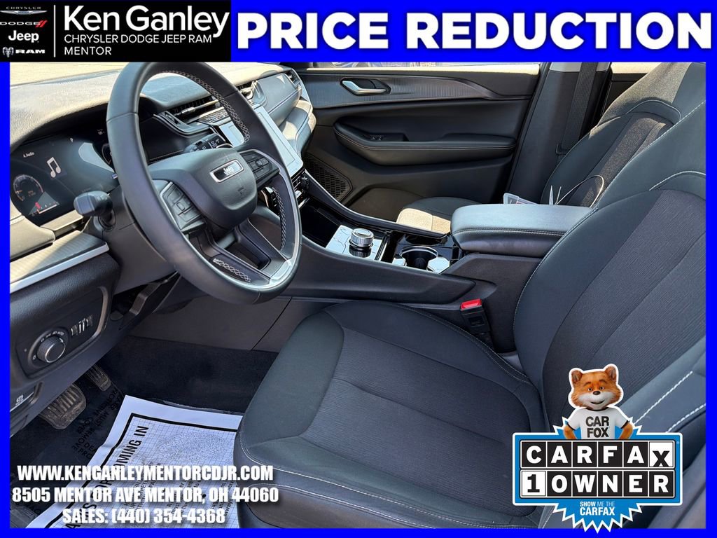 Used 2023 Jeep Grand Cherokee Laredo w/ Luxury Tech Group I image 18