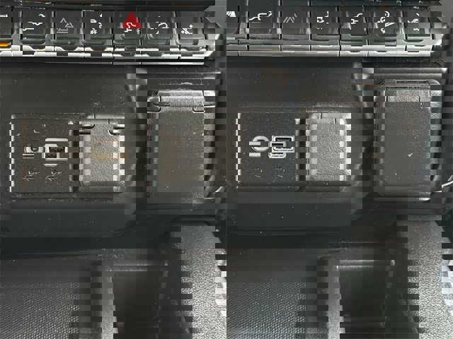 Used 2023 GMC Sierra 2500 Denali w/ Denali Black Diamond Edition image 22