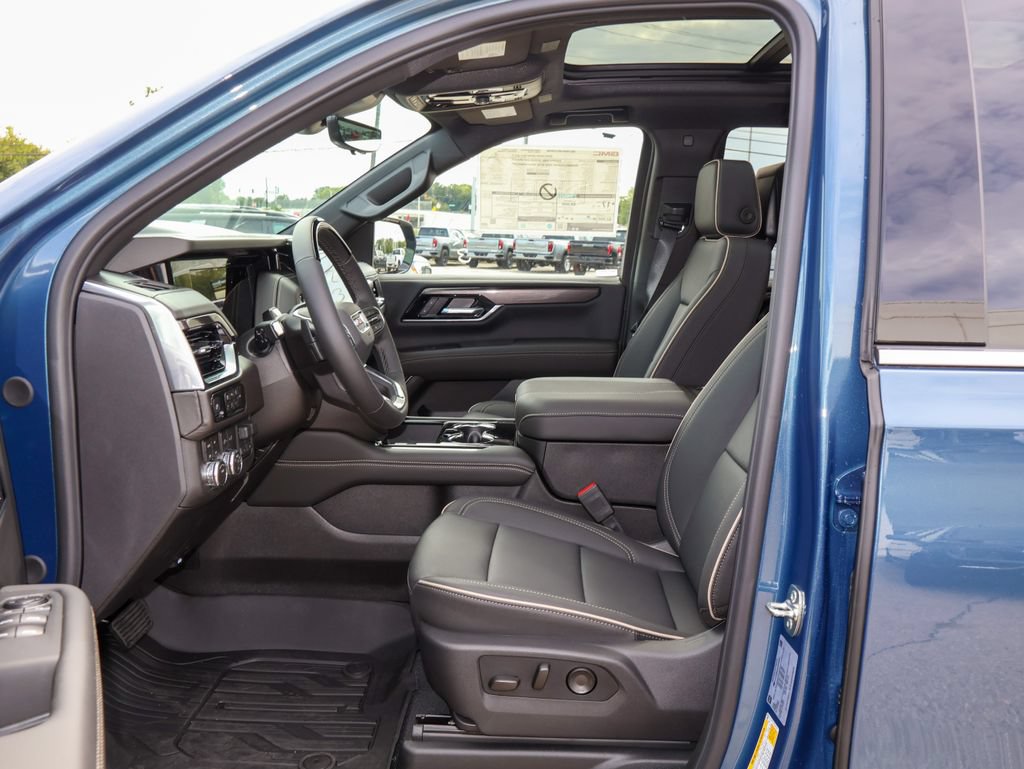 New 2026 GMC Yukon Elevation w/ Elevation Premium Package AWD/4WD image 9