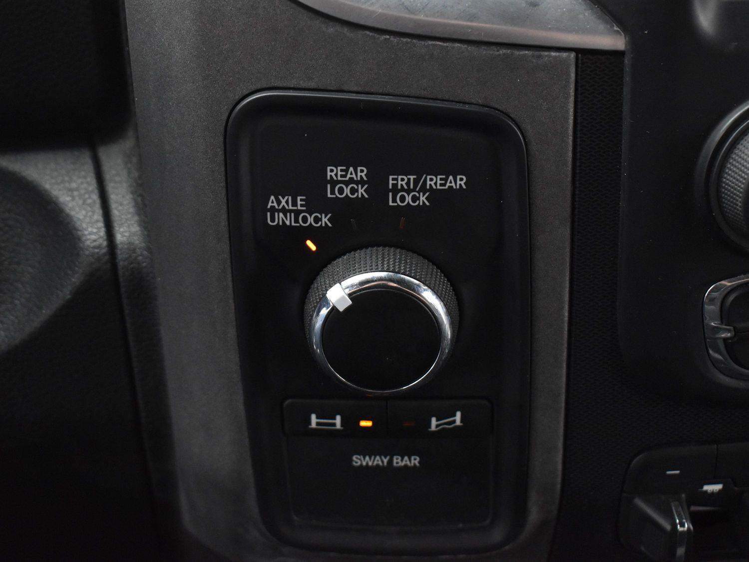 Used 2018 RAM 2500 Power Wagon w/ Leather & Luxury Group image 21