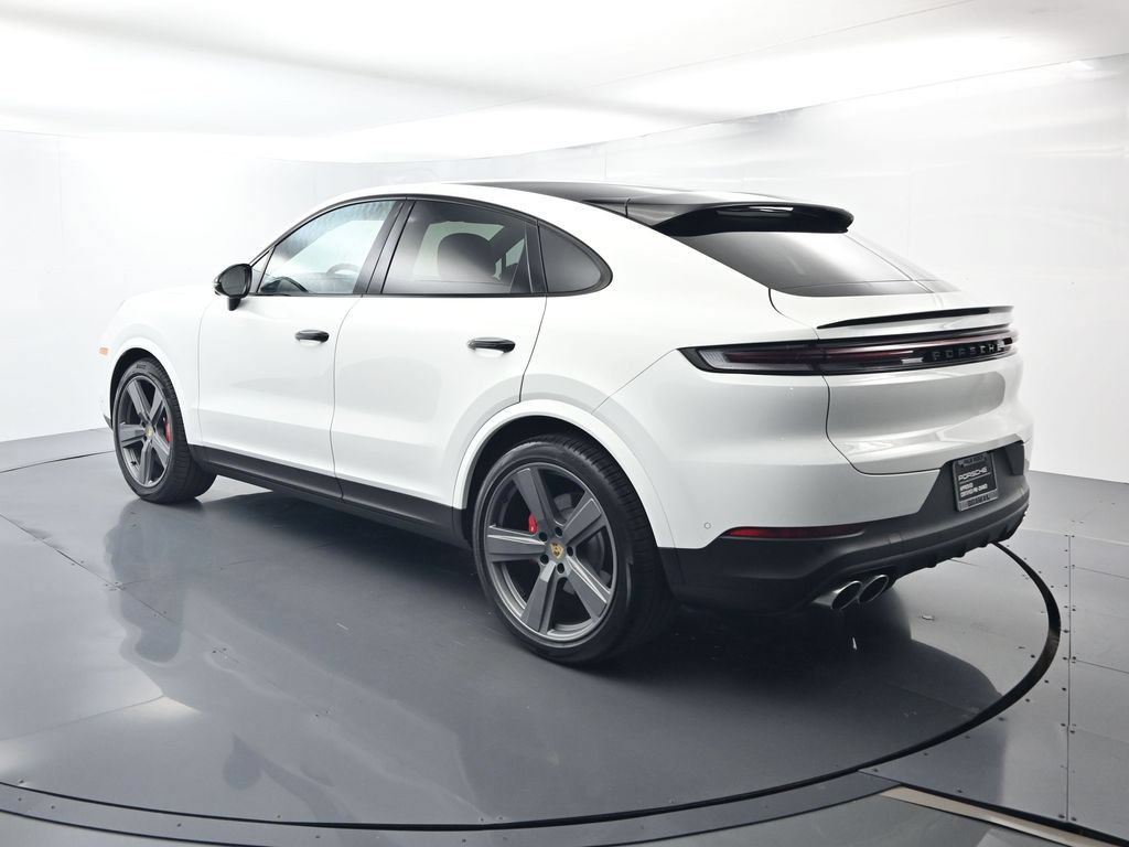 Certified 2024 Porsche Cayenne S AWD/4WD image 3