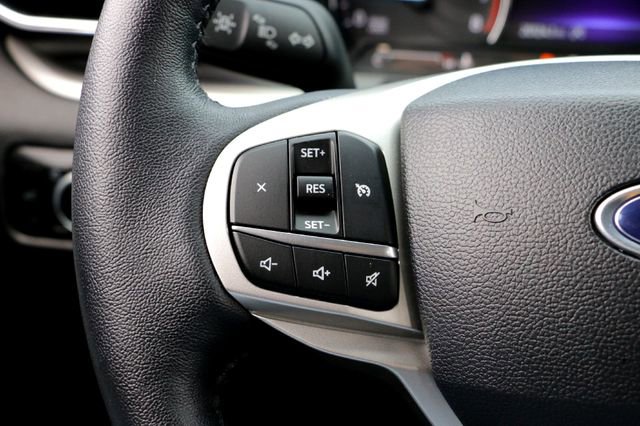 Used 2024 Ford Explorer XLT w/ Equipment Group 202A image 14