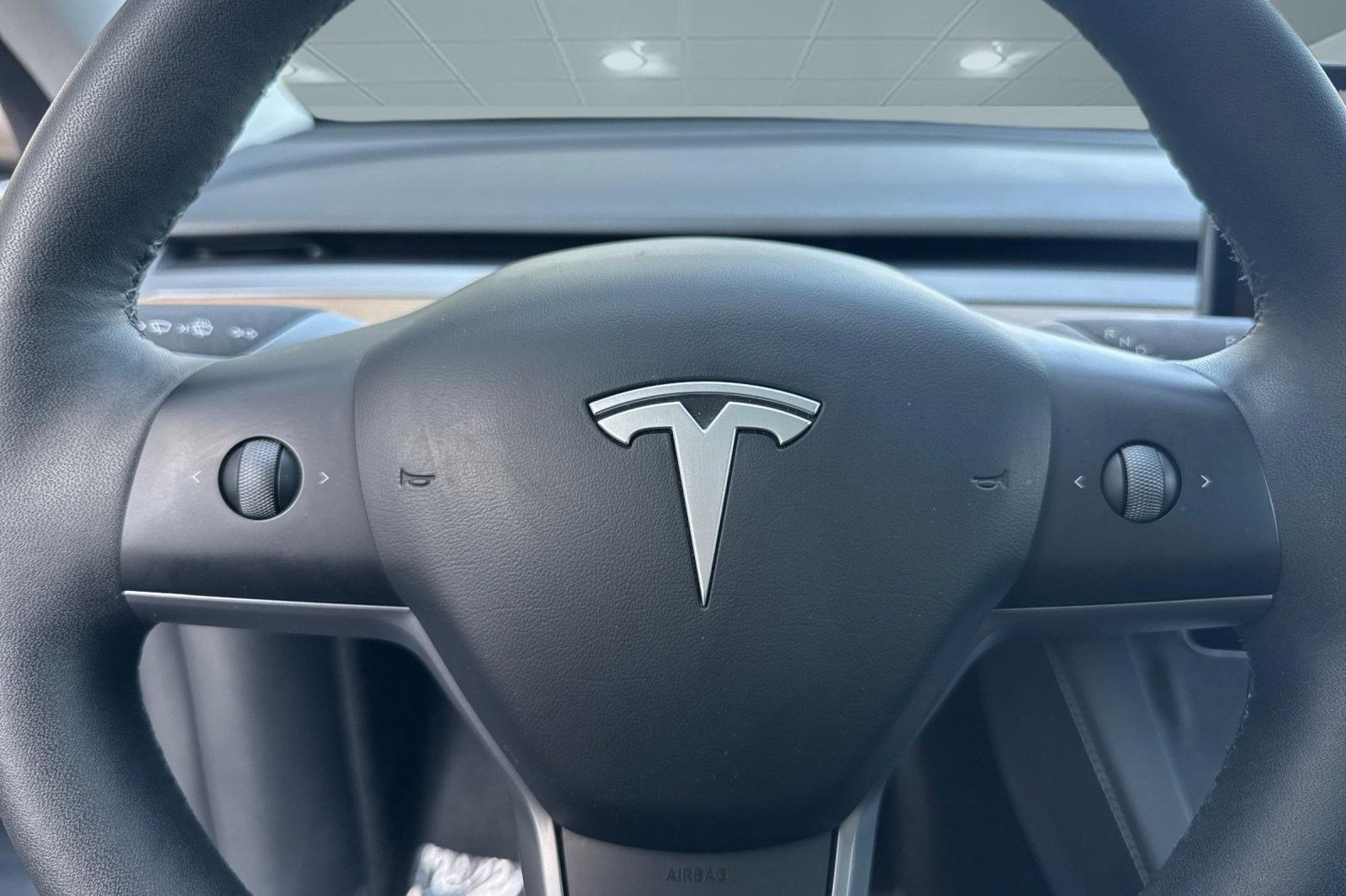 Used 2024 Tesla Model Y Long Range image 16