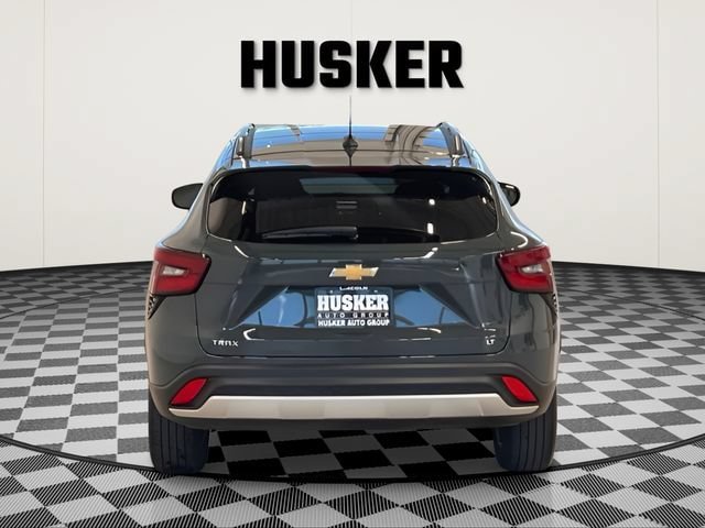 Certified 2025 Chevrolet Trax LT FWD image 25