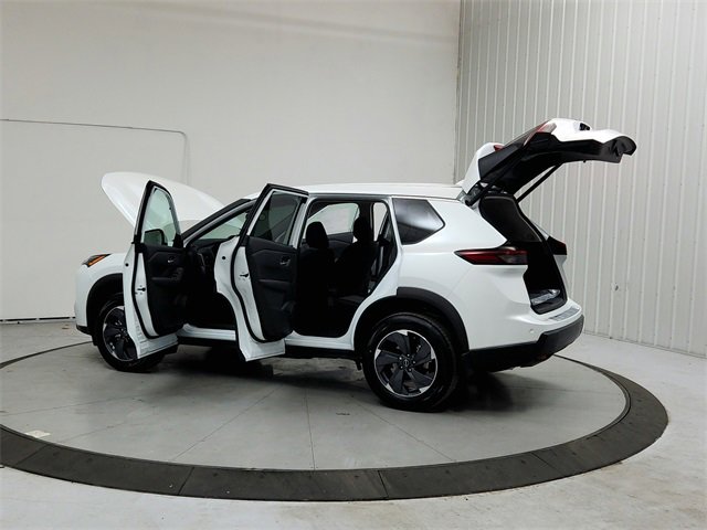 New 2026 Nissan Rogue SV image 13