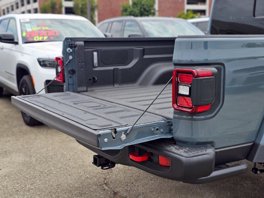 New 2026 Jeep Gladiator Rubicon AWD/4WD image 9