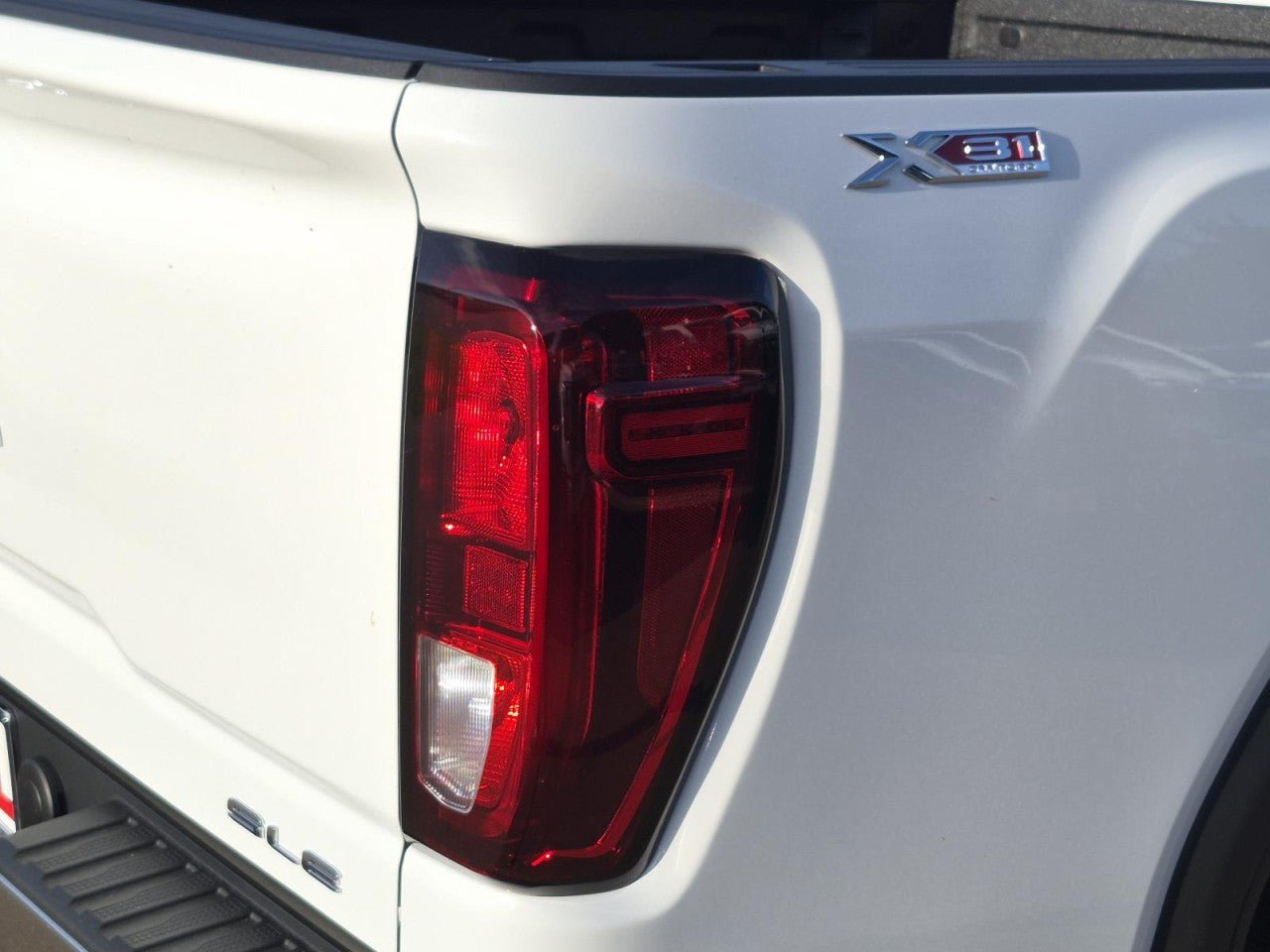 New 2026 GMC Sierra 2500 SLE w/ SLE Value Package; AWD/4WD image 6