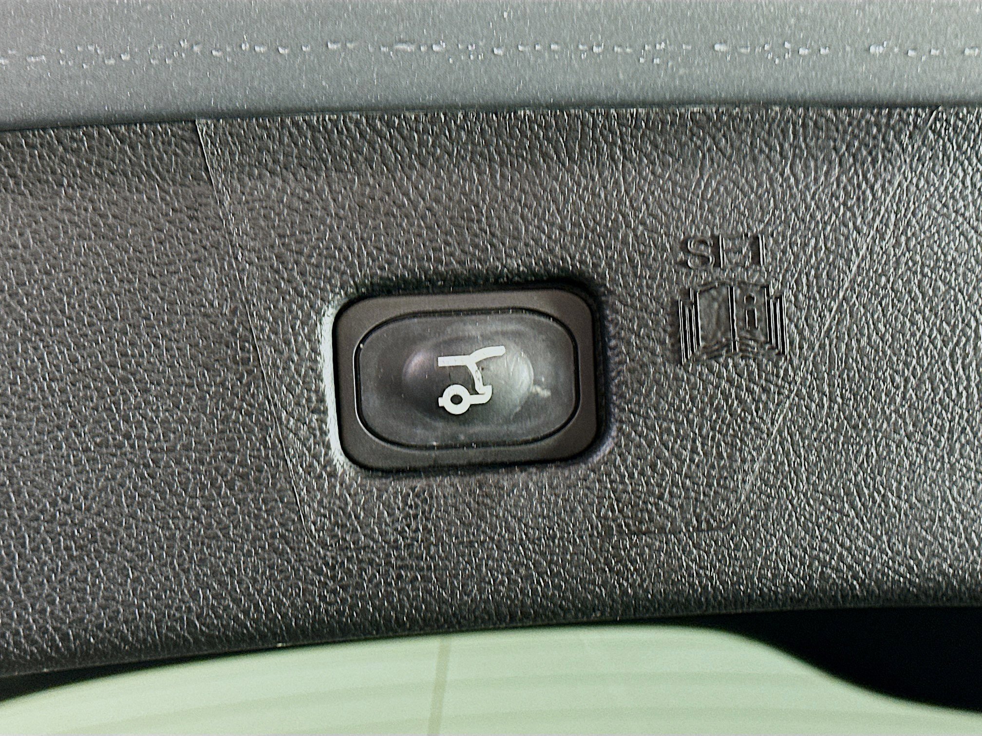 Used 2024 Ford Edge Titanium image 28