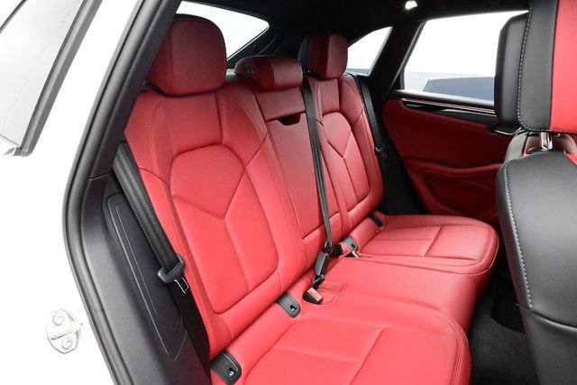 Certified 2021 Porsche Macan S AWD/4WD image 15