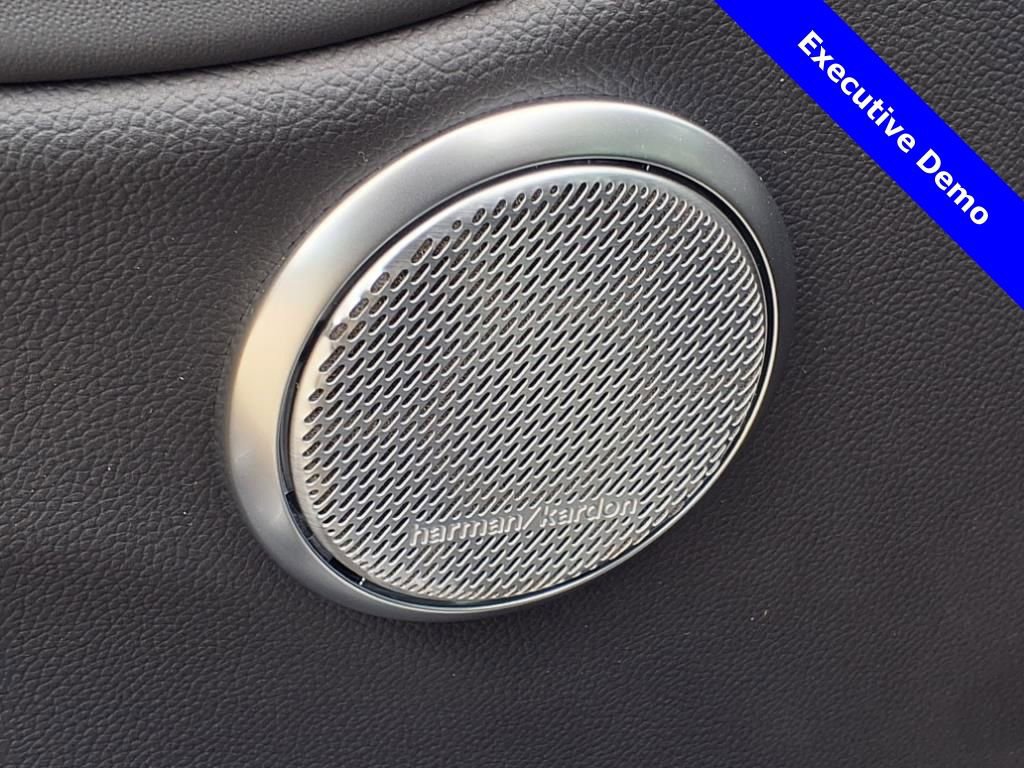 New 2025 Alfa Romeo Giulia w/ Driving Assist Package RWD image 18
