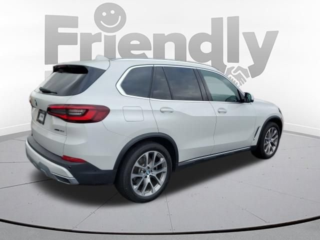 Used 2022 BMW X5 xDrive40i w/ Premium Package AWD/4WD image 5