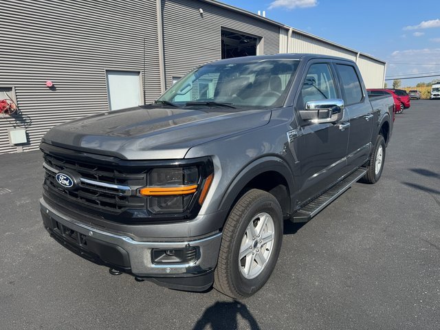 New 2025 Ford F150 XLT image 3