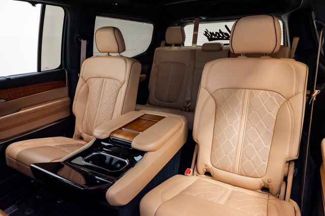 Used 2023 Jeep Grand Wagoneer Series III AWD/4WD image 36