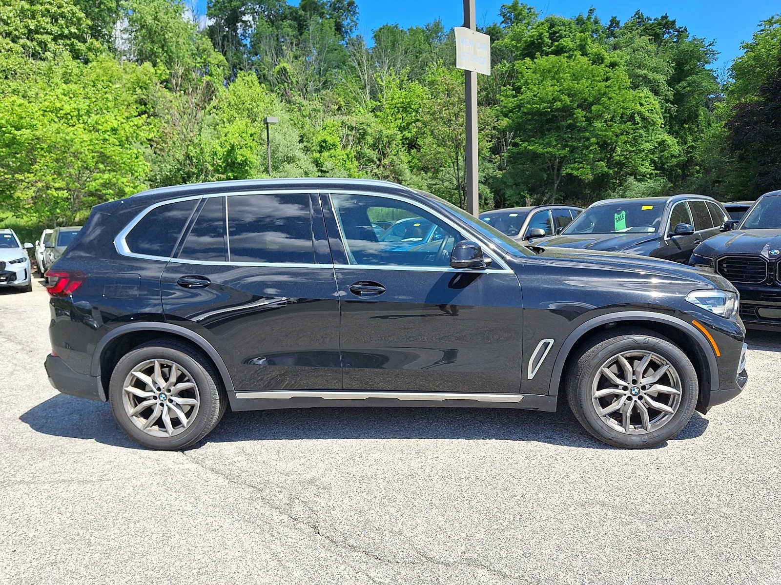 Used 2022 BMW X5 xDrive40i AWD/4WD image 7