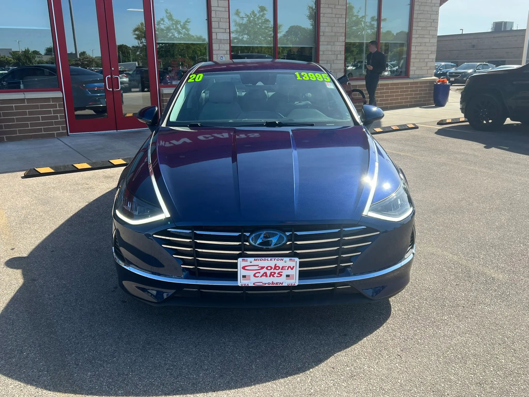 Used 2020 Hyundai Sonata SE FWD image 2
