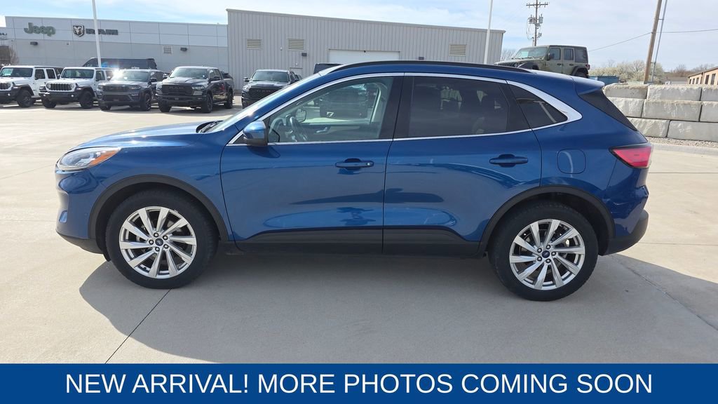 Used 2022 Ford Escape Titanium w/ Titanium Elite Package video 2