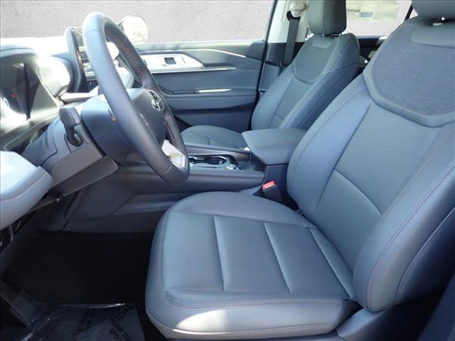 New 2026 Ford Explorer Active w/ Active Comfort Package AWD/4WD image 12
