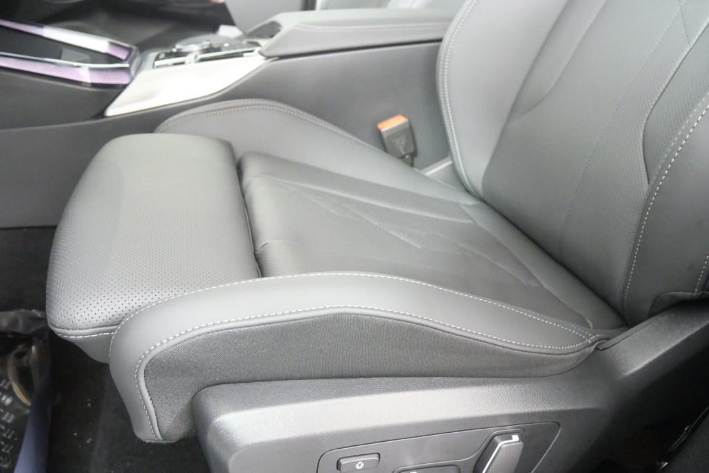 New 2026 BMW X3 xDrive30i AWD/4WD image 10