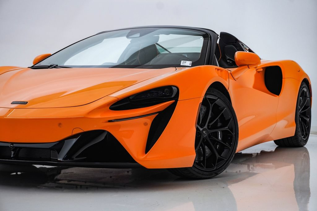 Used 2026 McLaren Artura Spider RWD video 2
