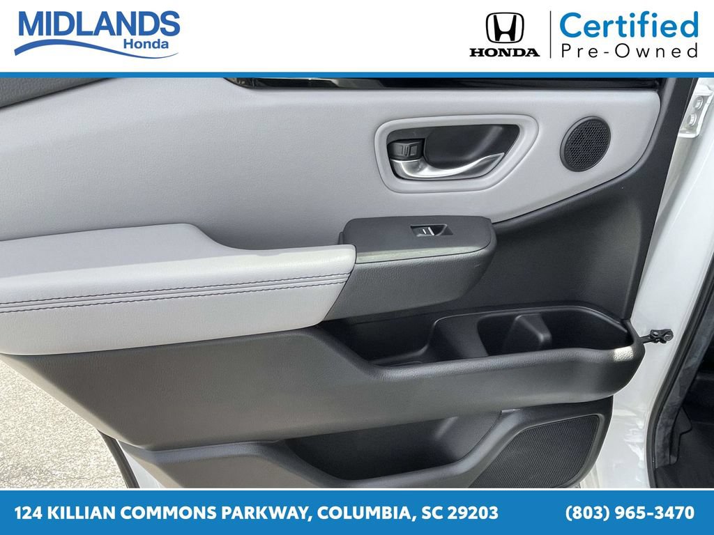 Used 2025 Honda Pilot Touring image 16
