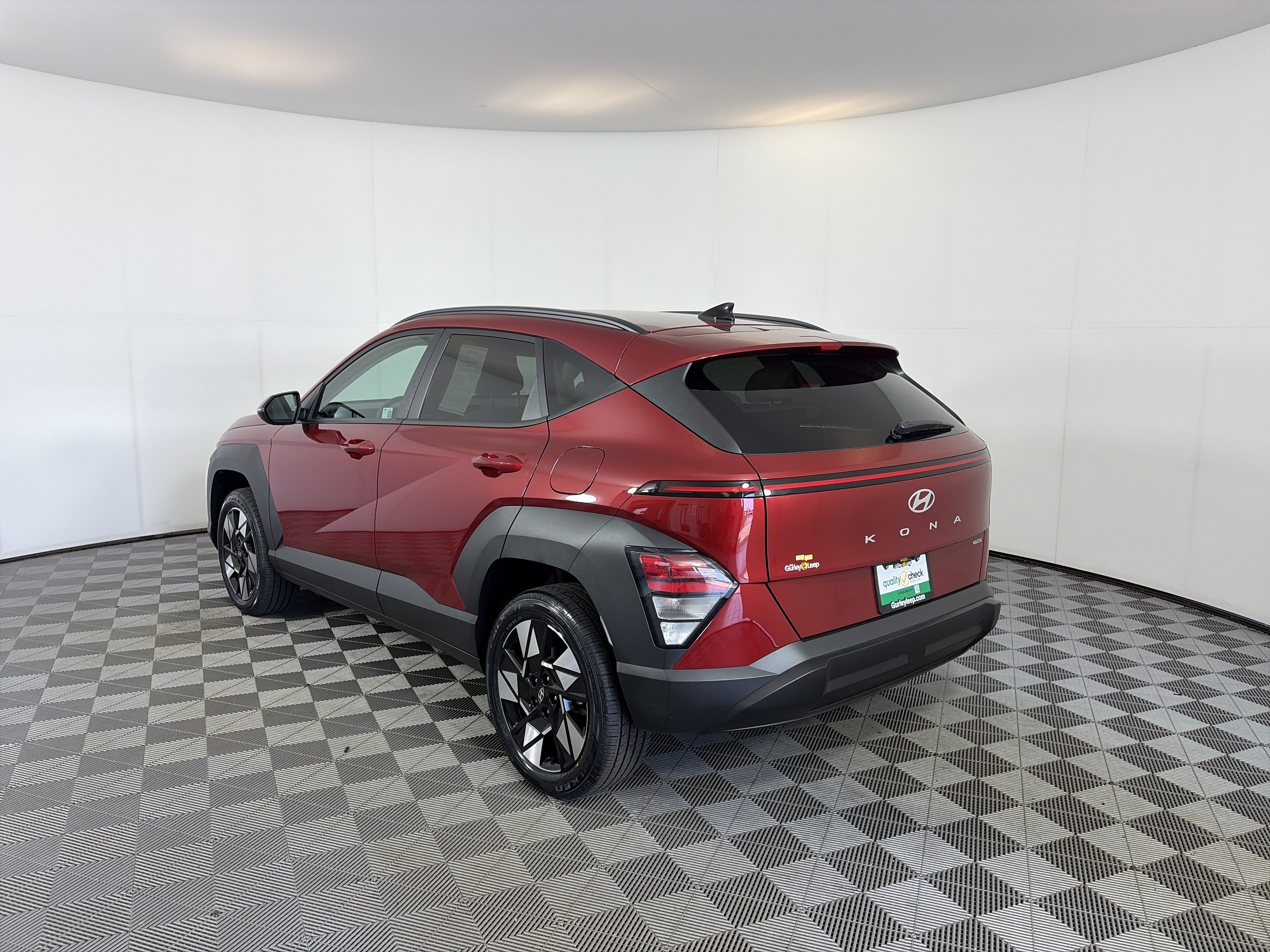 Used 2024 Hyundai Kona SEL AWD/4WD image 8