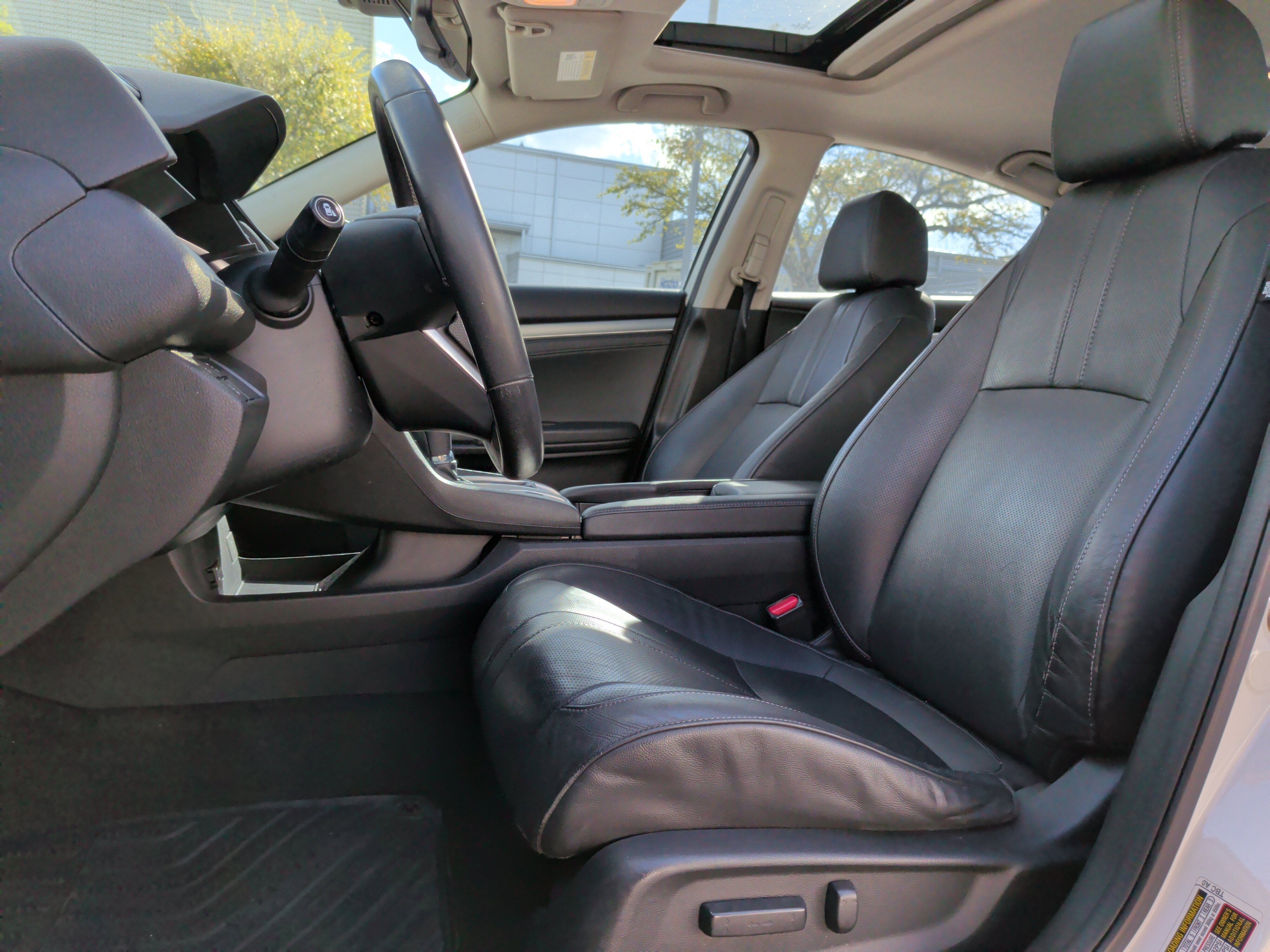 Used 2016 Honda Civic Touring image 17