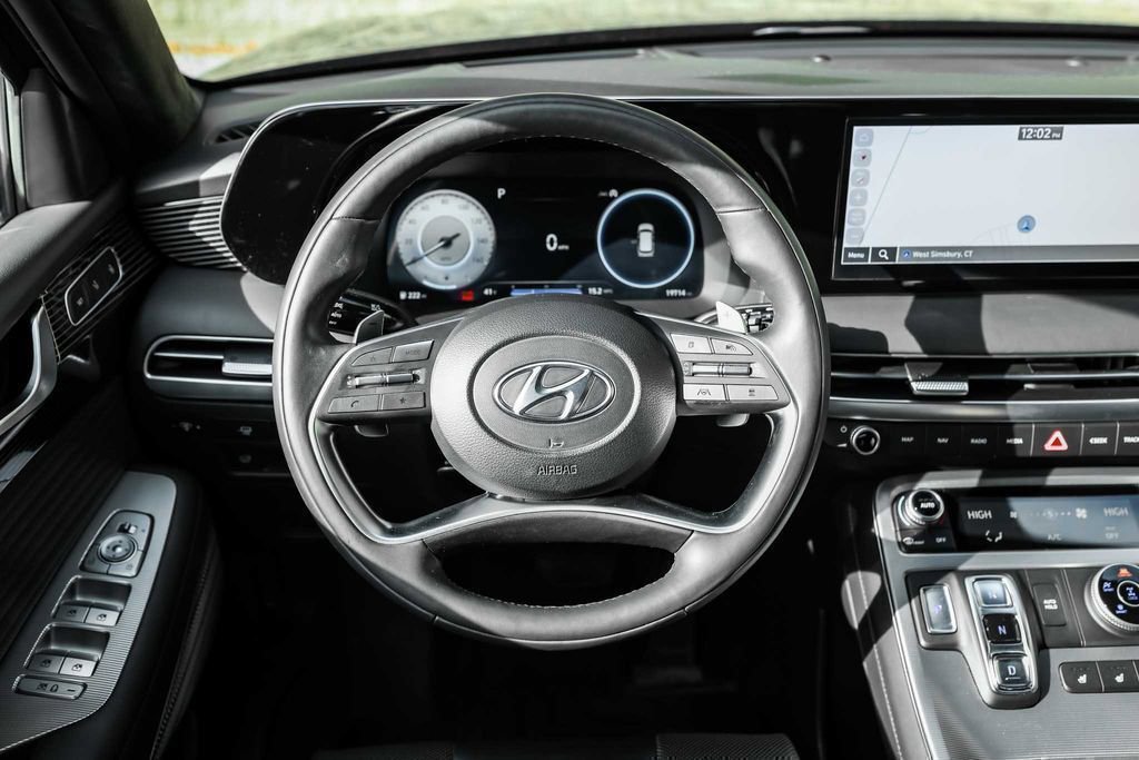Used 2023 Hyundai Palisade Calligraphy image 27